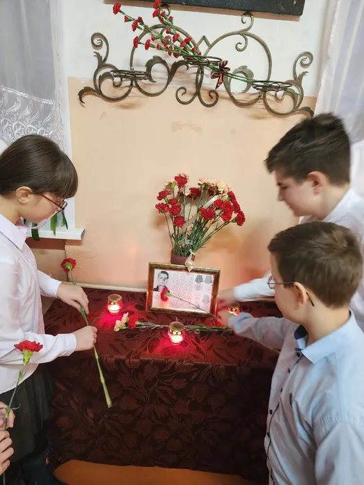 Память Р.Горбунова